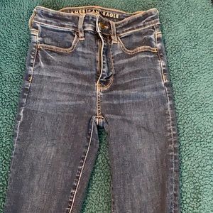 AMERICAN EAGLE NE(X)T LEVEL STRETCH JEANS